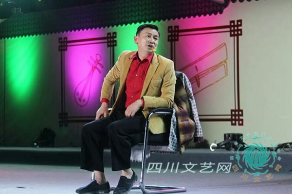 叮當(dāng)表演諧劇《麻將人生.jpg